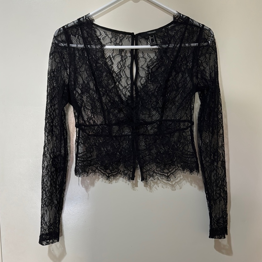 FOREVER 21 Black Lace Long Sleeve Top Goth whimsical